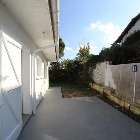 Bordagain Avec Les Cles De Saint Jean De Luz Сибур