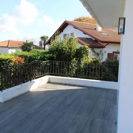 Bordagain Avec Les Cles De Saint Jean De Luz Сибур
