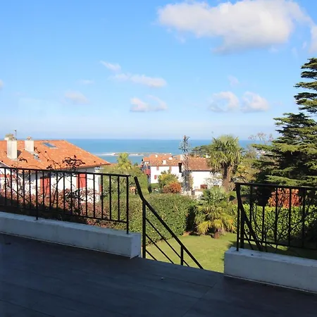 Bordagain Avec Les Cles De Saint Jean De Luz *